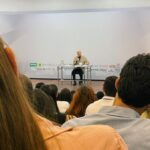 {"eId":"931682487451462","CameraPosition":1}